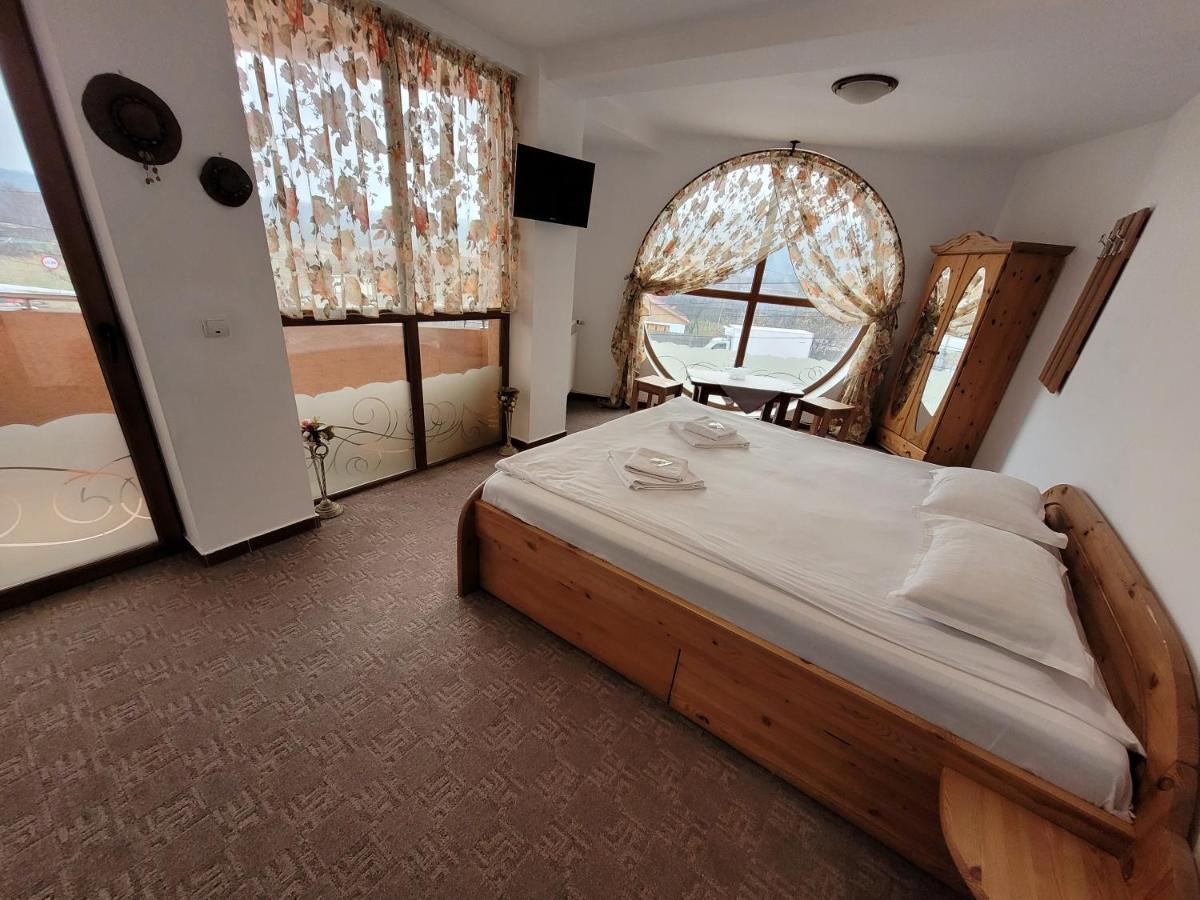 Motel Minerva Tirgu Ocna Bagian luar foto
