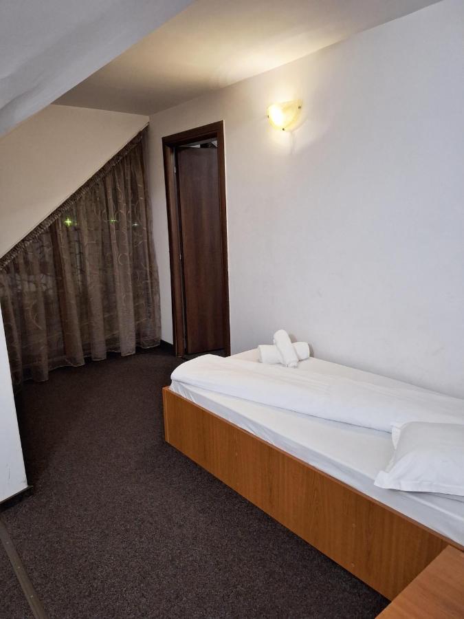Motel Minerva Tirgu Ocna Bagian luar foto